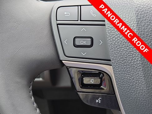 Used 2025 Toyota Camry XSE FWD image 21