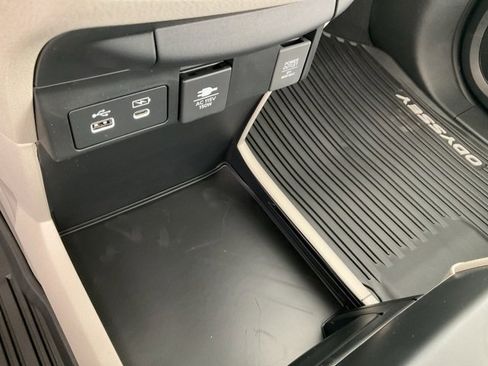 New 2026 Honda Odyssey Elite image 14