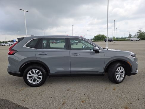 Used 2024 Honda CR-V LX image 18