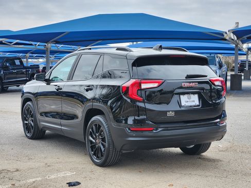 Certified 2023 GMC Terrain SLE w/ Driver Convenience Package image 5