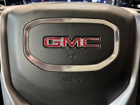 Used 2022 GMC Sierra 1500 SLT w/ SLT Premium Plus Package AWD/4WD image 14
