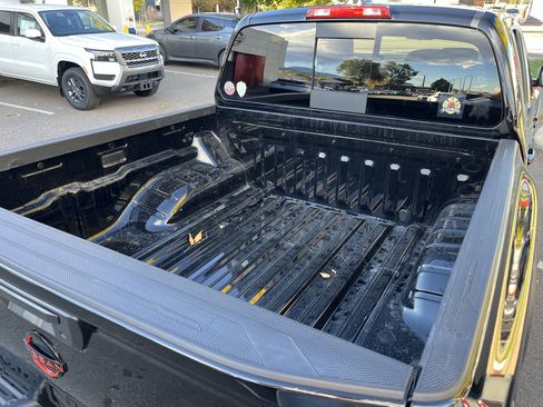 Used 2024 Nissan Frontier PRO-4X w/ Off-Road Protection Package image 10