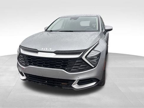 Certified 2024 Kia Sportage LX image 6