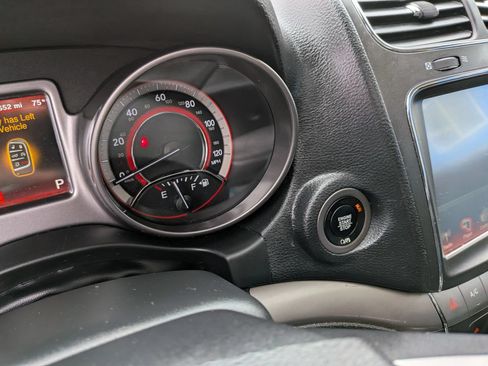 Used 2020 Dodge Journey Crossroad FWD image 55