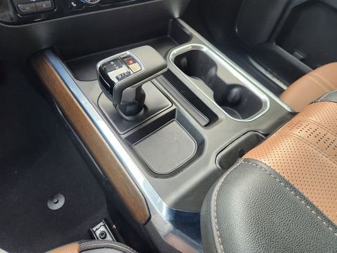 Used 2024 Chevrolet Silverado 1500 High Country w/ Technology Package RWD image 23