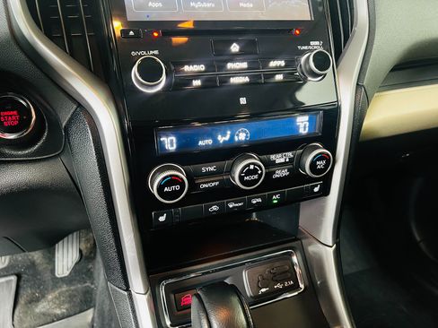 Used 2019 Subaru Ascent Limited w/ Popular Package #4 image 16