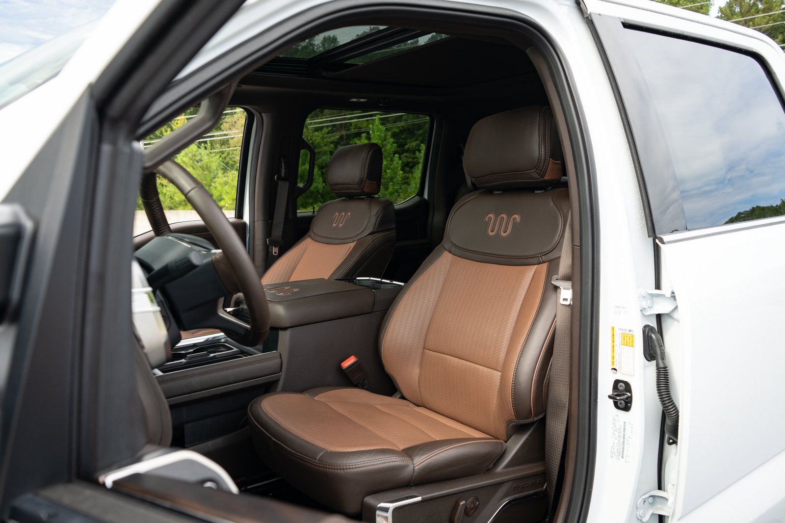 Used 2026 Ford F250 King Ranch w/ Chrome Package AWD/4WD image 32