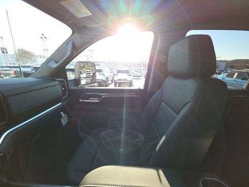 New 2026 Chevrolet Silverado 2500 LTZ w/ LTZ Premium Package image 25