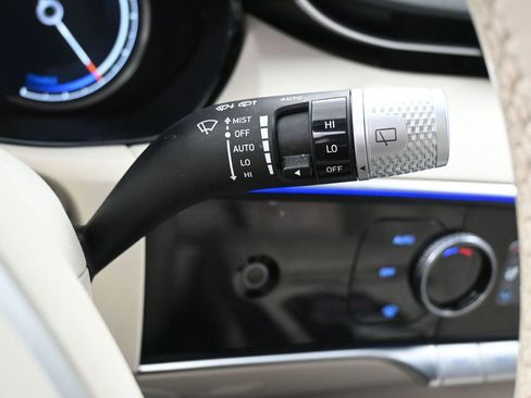 Used 2023 Genesis Electrified GV70 Advanced image 47