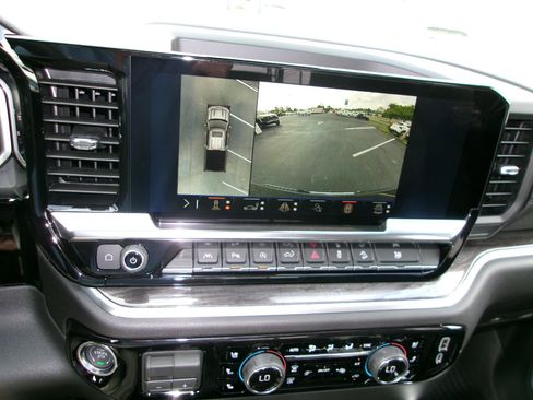 New 2026 Chevrolet Silverado 1500 LTZ w/ LTZ Premium Package image 25