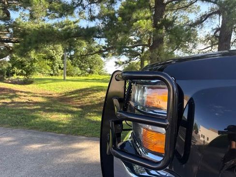 Used 2019 Chevrolet Silverado 2500 W/T w/ WT Convenience Package AWD/4WD image 35