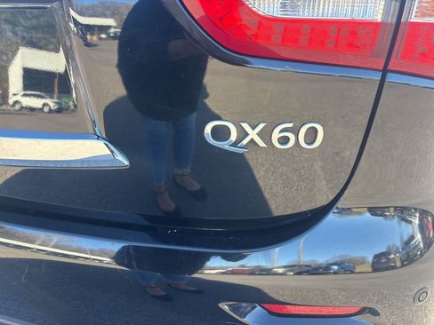 Used 2015 INFINITI QX60 AWD w/ Premium Plus Package image 11
