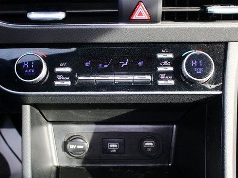 Used 2023 Hyundai Sonata SEL w/ Preferred Accessory Package image 18