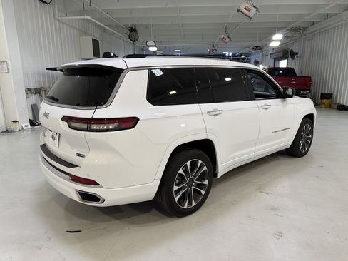 Used 2023 Jeep Grand Cherokee L Overland w/ Rear Seat Video Group I image 8