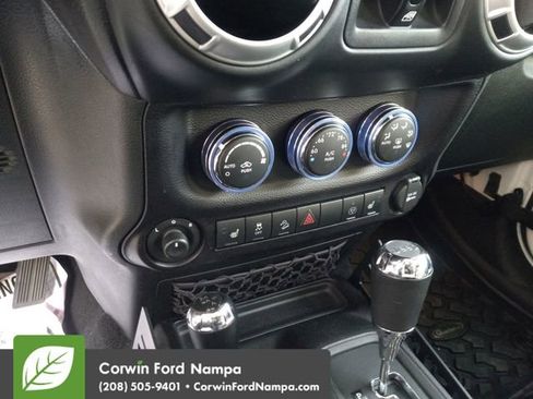 Used 2016 Jeep Wrangler Unlimited Sahara w/ Connectivity Group image 16