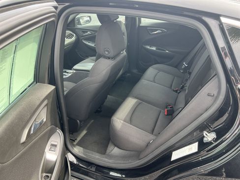 Used 2024 Chevrolet Malibu LT image 32