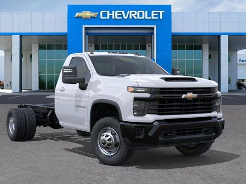 New 2026 Chevrolet Silverado 3500 W/T w/ WT Convenience Package RWD image 7