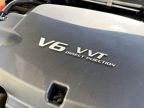 Used 2022 GMC Canyon Denali image 28