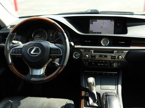 Used 2016 Lexus ES 350 image 39