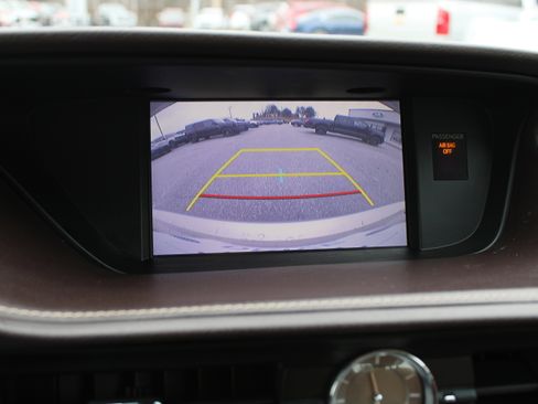 Used 2016 Lexus ES 350 w/ Premium Package w/Wood Trim image 24