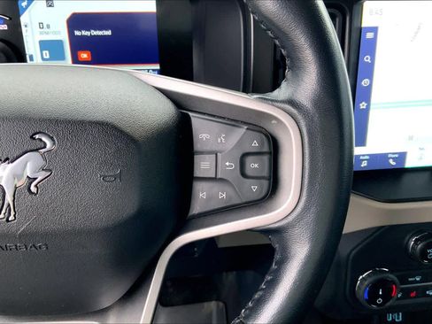 Used 2022 Ford Bronco Wildtrak image 21