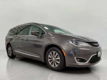 Used 2019 Chrysler Pacifica Touring-L Plus