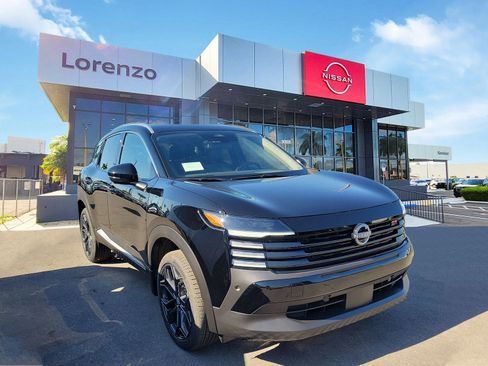 New 2026 Nissan Kicks SR image 3