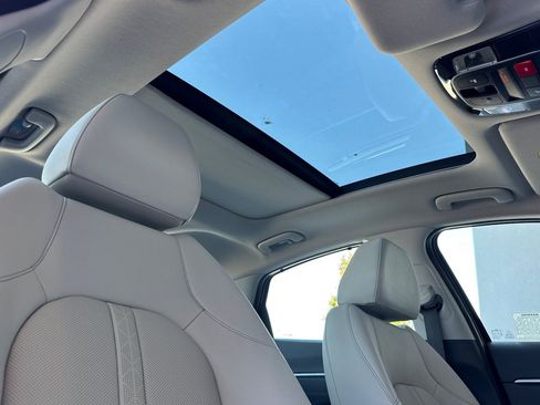Certified 2025 Hyundai Sonata Limited FWD image 16