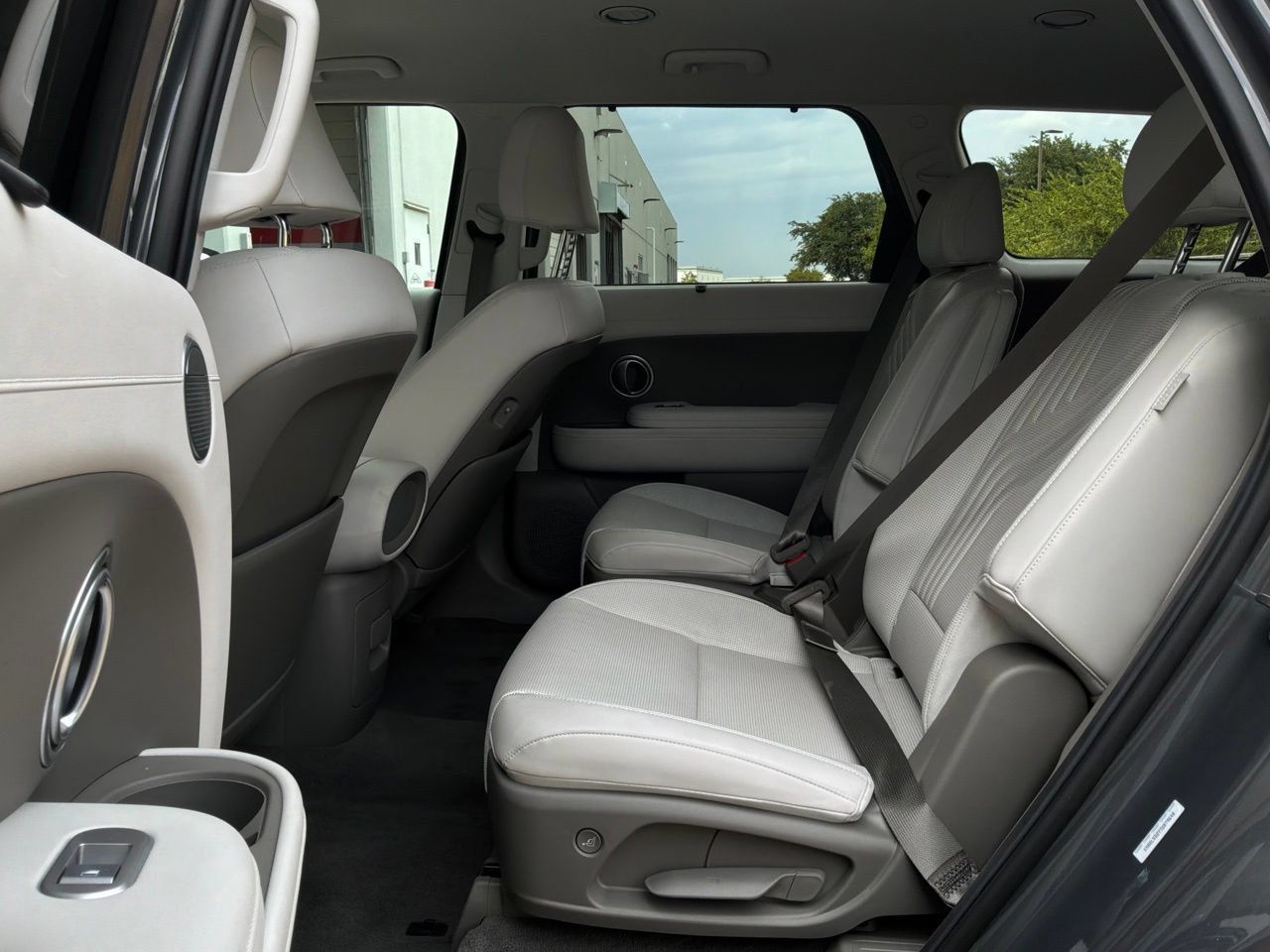 Used 2026 Hyundai Palisade SEL FWD image 12