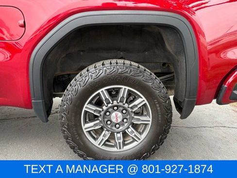 Used 2024 GMC Sierra 1500 AT4 w/ Technology Package AWD/4WD image 11