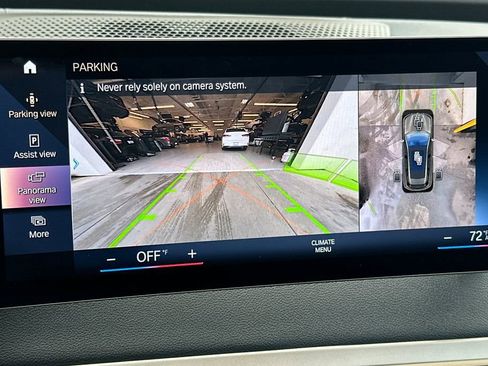 Used 2023 BMW iX xDrive50 w/ Premium Package image 23