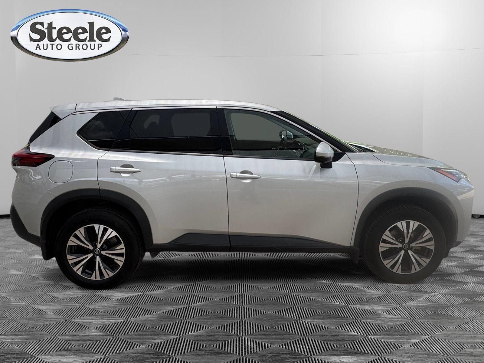 Used 2021 Nissan Rogue SV FWD image 6