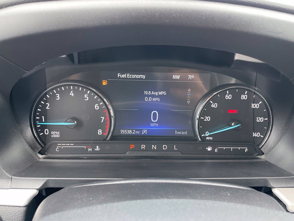 Used 2024 Ford Explorer XLT w/ Equipment Group 202A AWD/4WD image 10