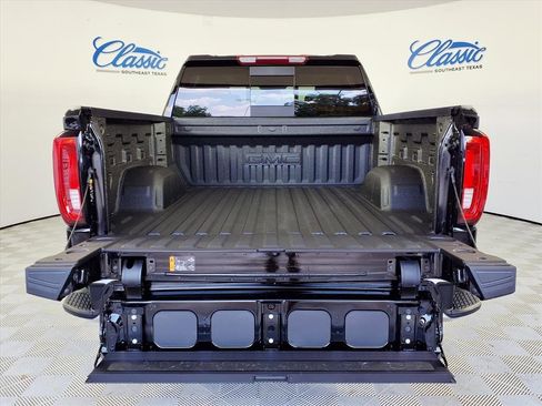 New 2026 GMC Sierra 1500 SLT image 23
