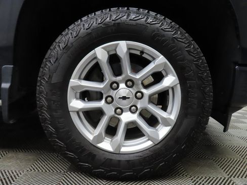 Used 2023 Chevrolet Silverado 1500 RST image 8