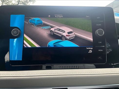 New 2026 Volkswagen Taos SE FWD image 20