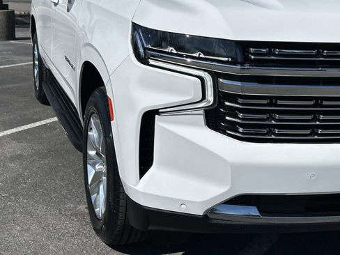 Used 2023 Chevrolet Suburban Premier image 11
