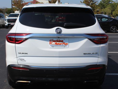 Used 2018 Buick Enclave Essence FWD image 7