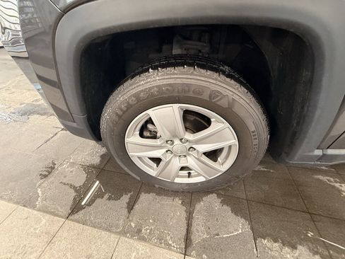 Certified 2022 Jeep Compass Latitude w/ Convenience Group image 39