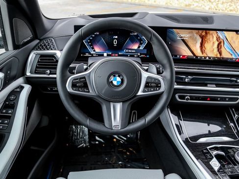 New 2026 BMW X5 xDrive40i w/ M Sport Package image 11