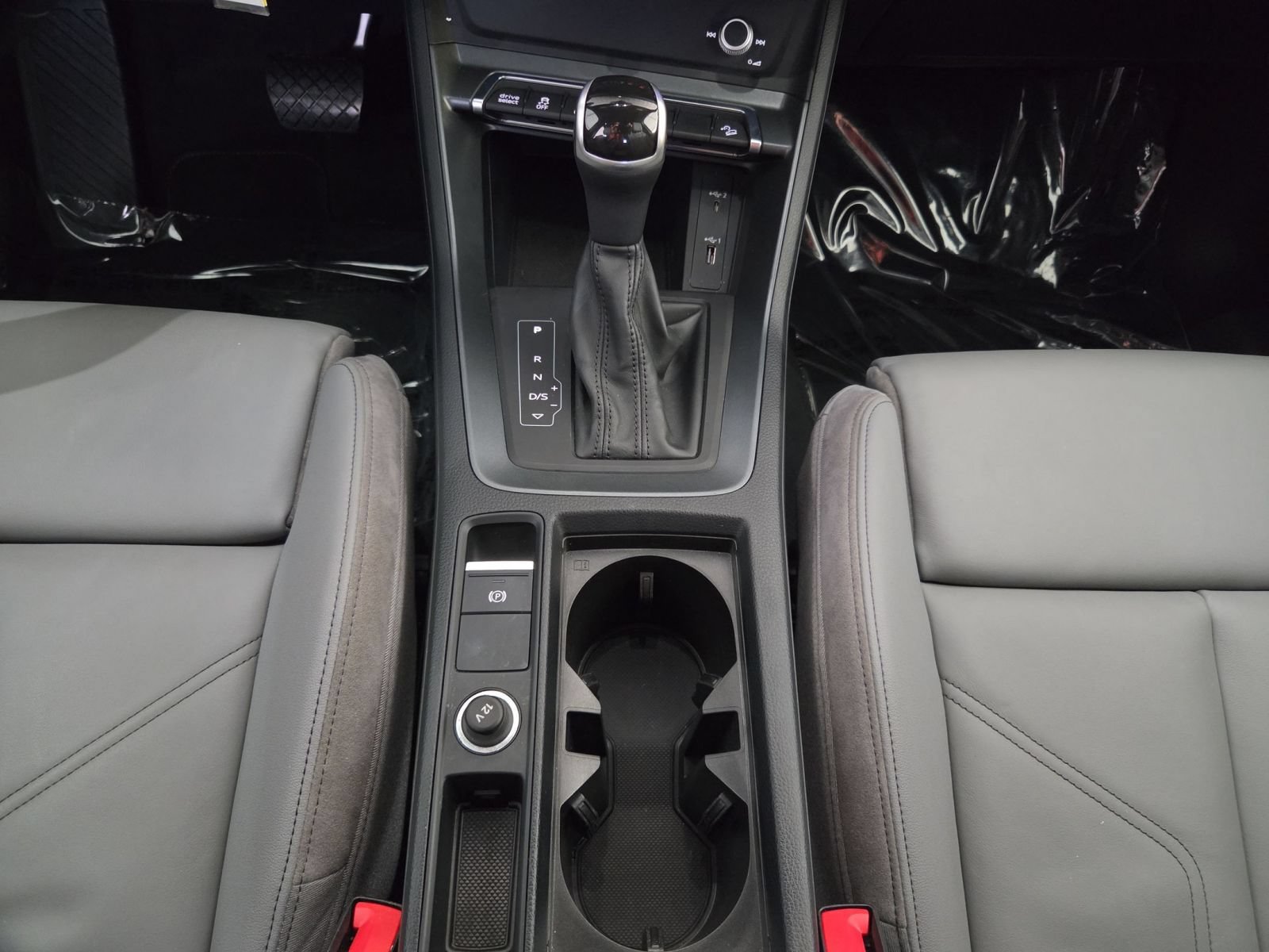 Used 2021 Audi Q3 2.0T Premium w/ Black Optic Sport Package AWD/4WD image 19