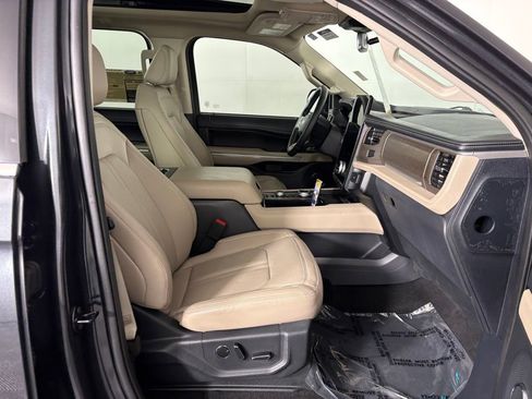 Used 2024 Ford Expedition Max Limited AWD/4WD image 41