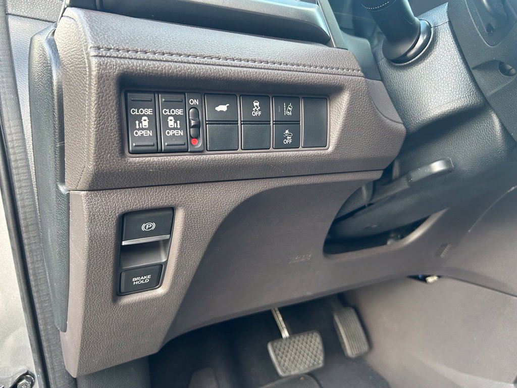 Used 2018 Honda Odyssey EX-L image 17