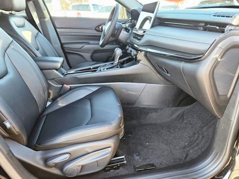 New 2026 Jeep Compass Limited image 8