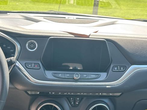 Used 2022 Chevrolet Blazer LT image 17