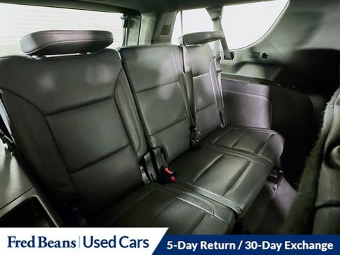 Certified 2024 Chevrolet Suburban Z71 w/ Luxury Package image 31