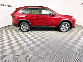 Used 2022 Toyota RAV4 XLE video 2