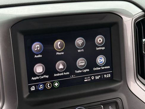 Used 2022 Chevrolet Silverado 1500 Custom Trail Boss AWD/4WD image 19