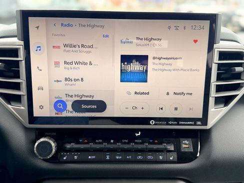 Used 2022 Toyota Tundra Limited image 14