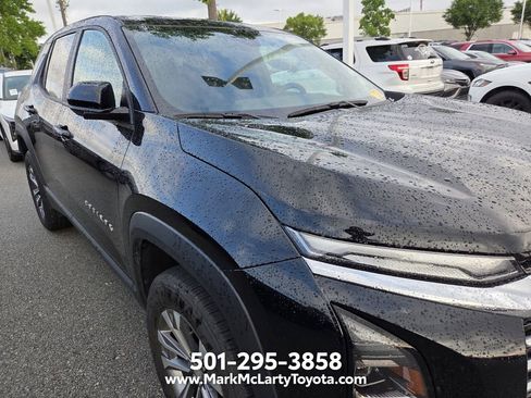 Used 2025 Chevrolet Equinox LT FWD image 4